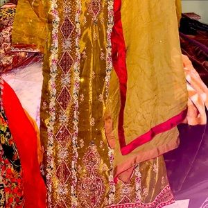 Ladies Desi Fancy Wear